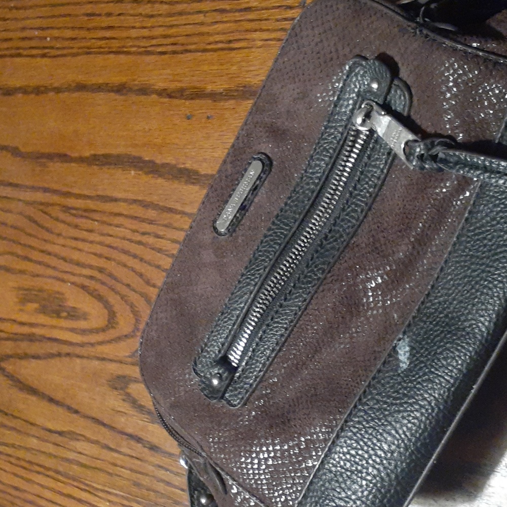 Crossbody bag